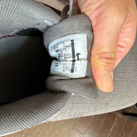 Nike Air Max 90 leather grey and white sneaker - Picture 6 of 7